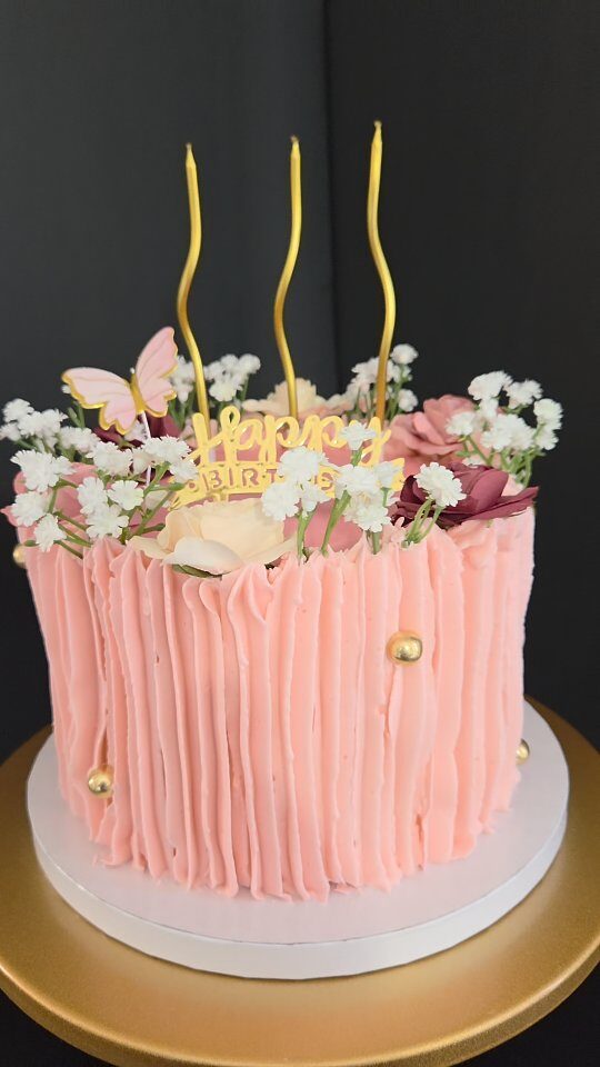 Instagram post from aucakes_by_anne. This post is in position 1.